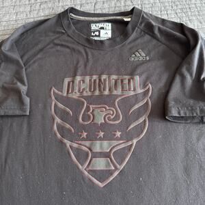 NWOT MLS DC United FC Black Eagle Logo Soccer Short Sleeve T Shirt Men's Large